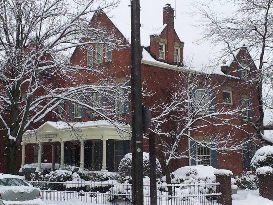 Clifford House Private Home B&B - Housity