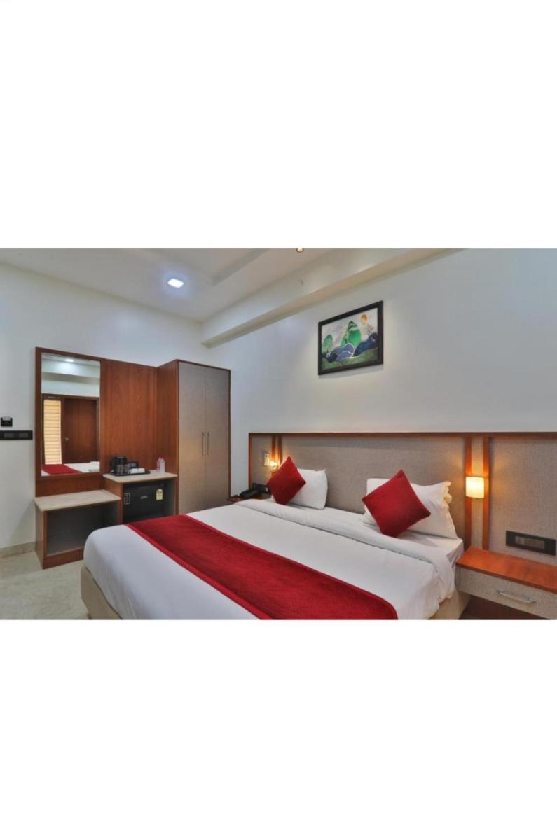 Hotel Soft Petal Residency Near Delhi International Airport - Hizvo