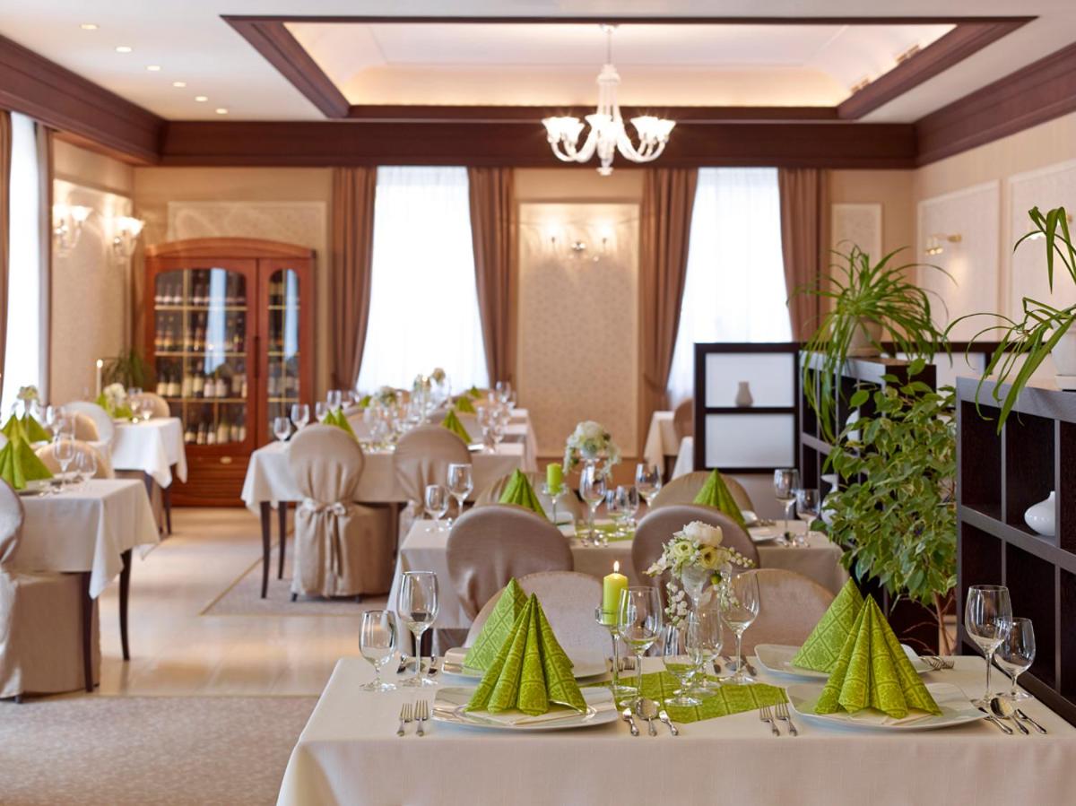 Hotel Stefanik - Housity