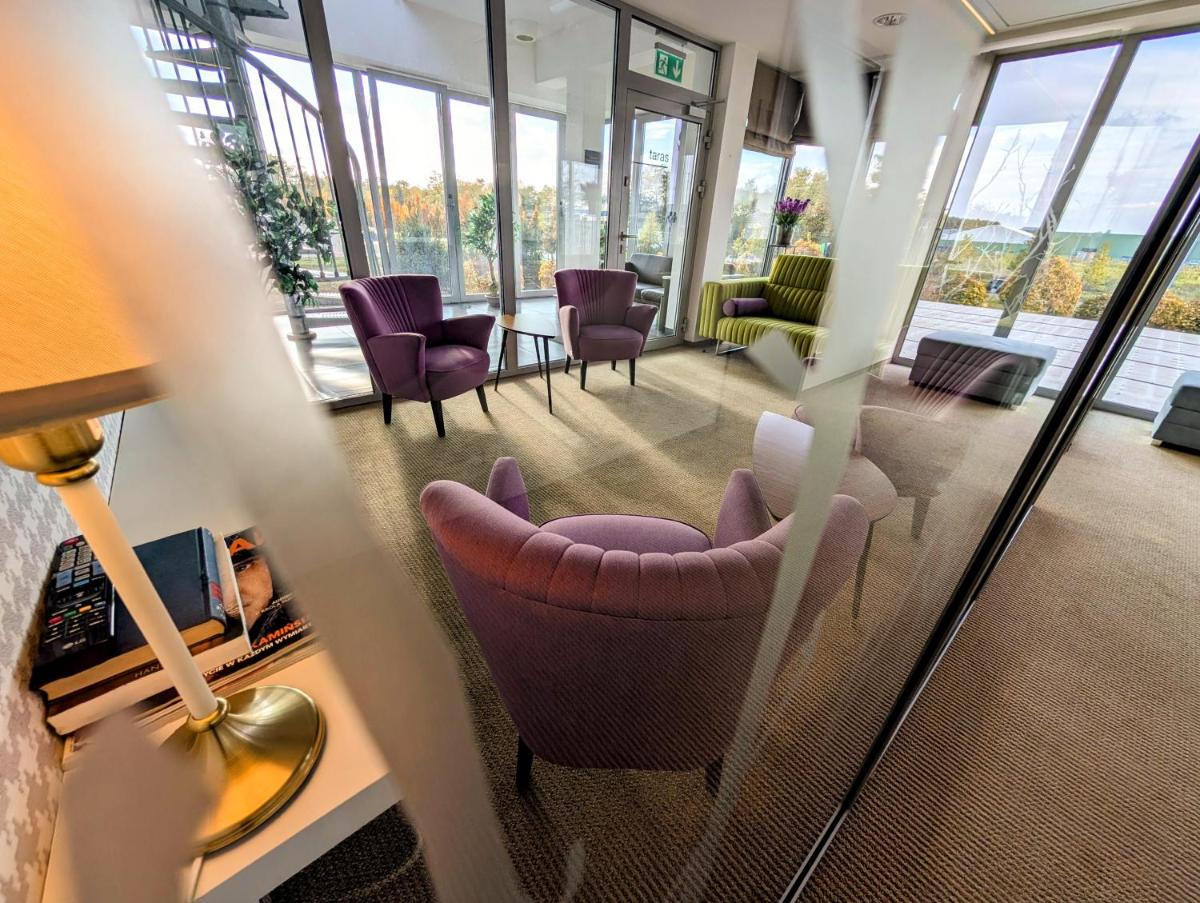Hotel Arkadia Jelcz-Laskowice - Housity