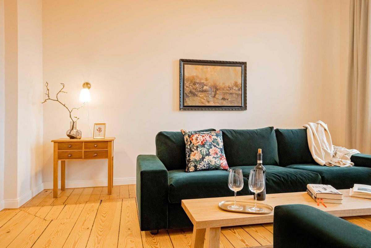 Apartments am Bahnhof - Housity