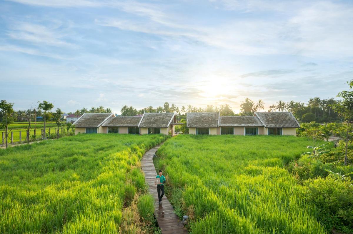 Komsan Kampot Resort - Hizvo