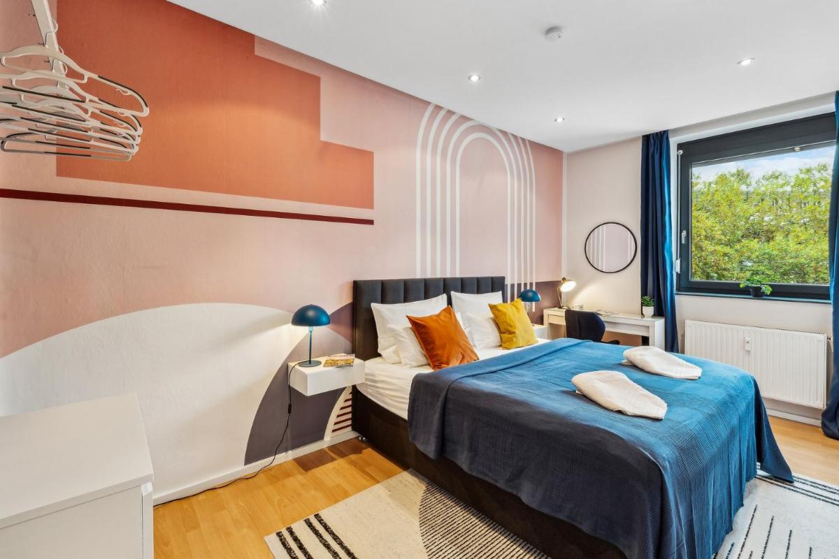 maremar - City Design Apartment - 2 Schlafzimmer - Luxus Boxspringbetten - Küche - Highspeed WIFI - Arbeitsplätze - Housity