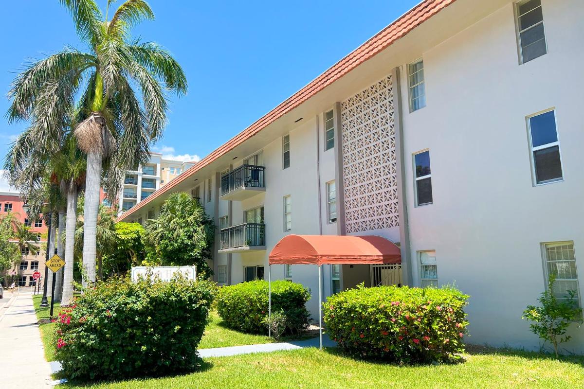 Sunny Isles Apartments by MiaRentals - Housity
