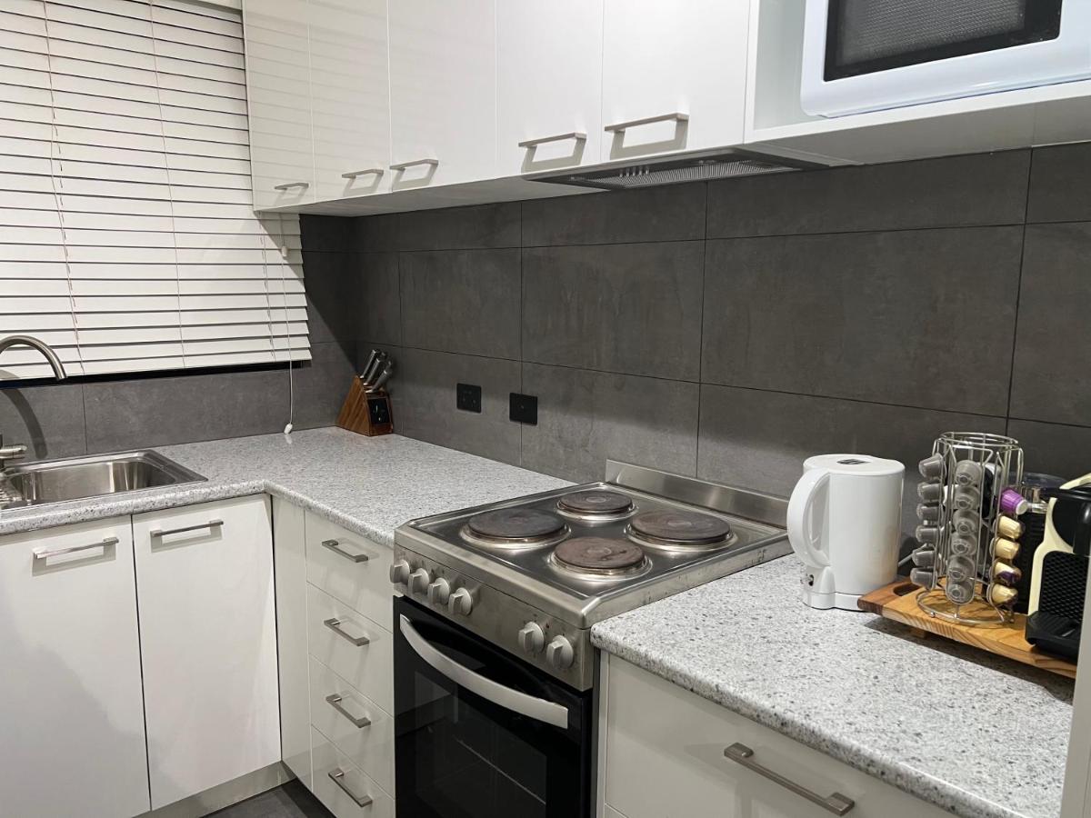 1 Bedroom Unit in Heart of Elsternwick - Housity