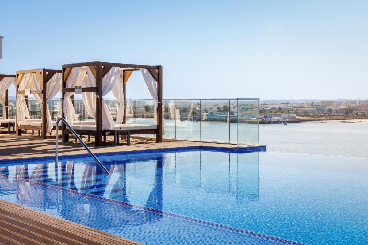 Jupiter Marina Hotel - Couples & Spa - Housity