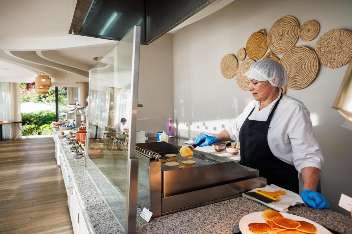 Os clientes hospedados em Jupiter Marina Hotel - Couples & Spa
