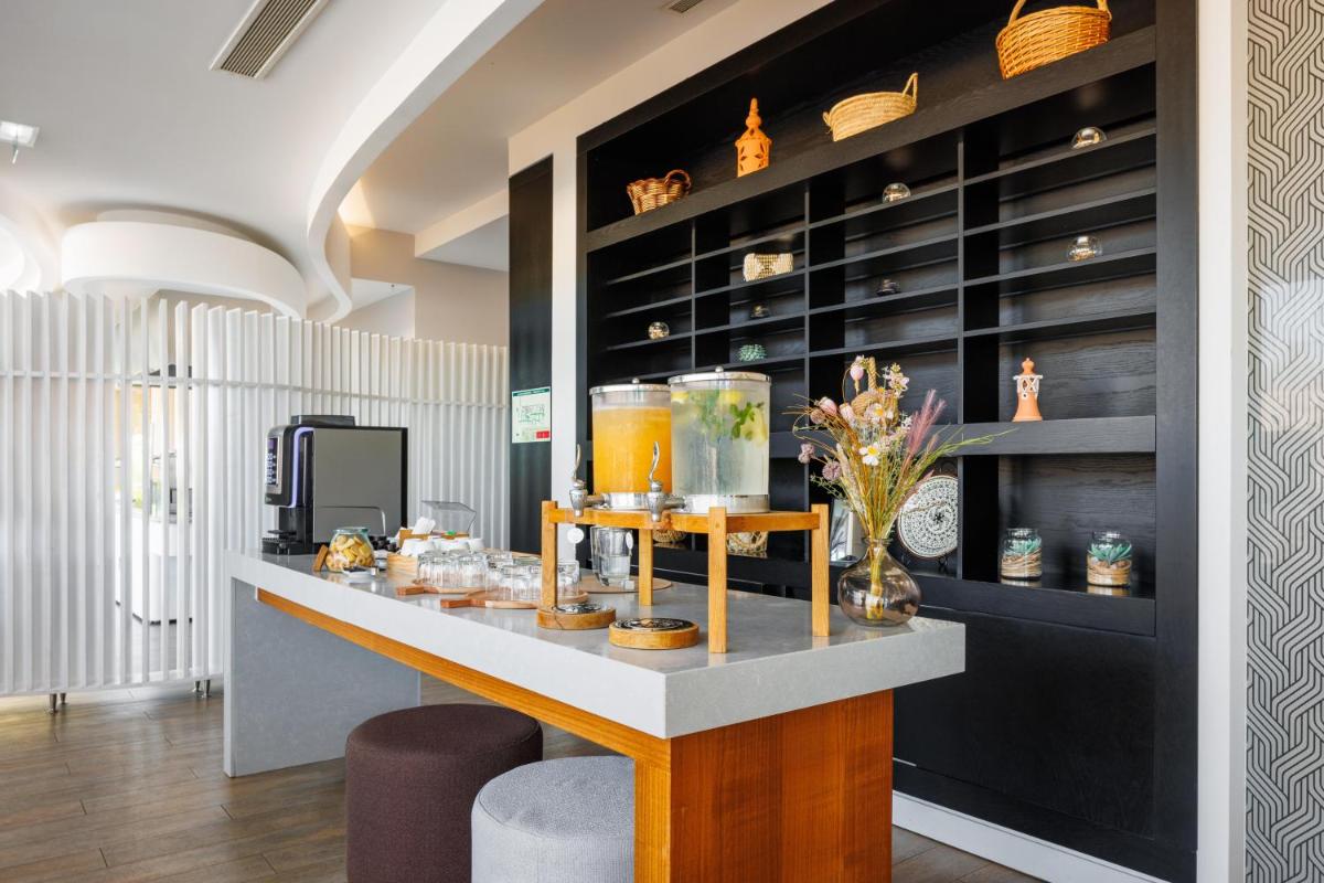 Bebidas em Jupiter Marina Hotel - Couples & Spa