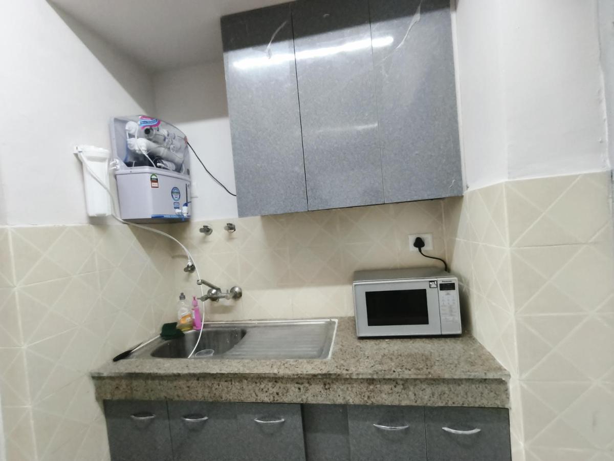 Sector143 near Advant Office-2BHK-Society-55" Smart Tv,10" Mattress-Spacious-Party,Couple,Family,WFO employes and NRI friendly Place with Kitchen ,living room ,Near Candor TechSpace,Advant IT park and Oxygen144 Center - Housity