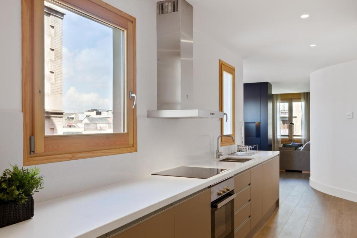 Fisa Rentals Gran Via Apartments - Housity