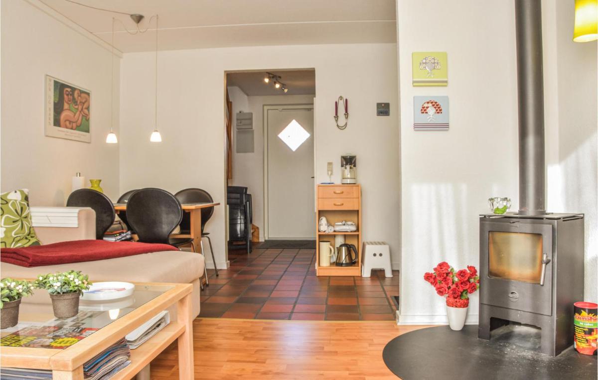 2 Bedroom Lovely Apartment In Lemvig - Housity