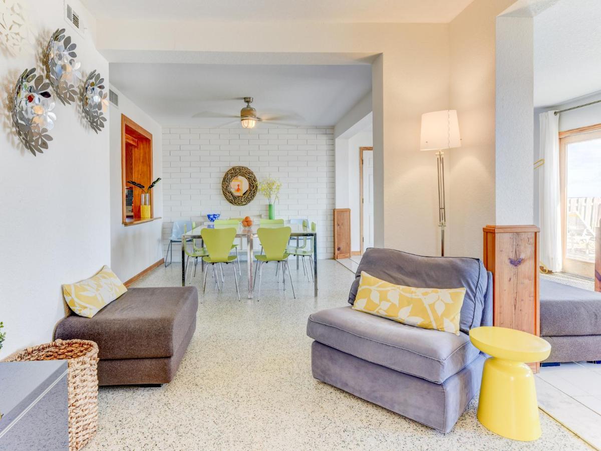 Sunshine House - Housity