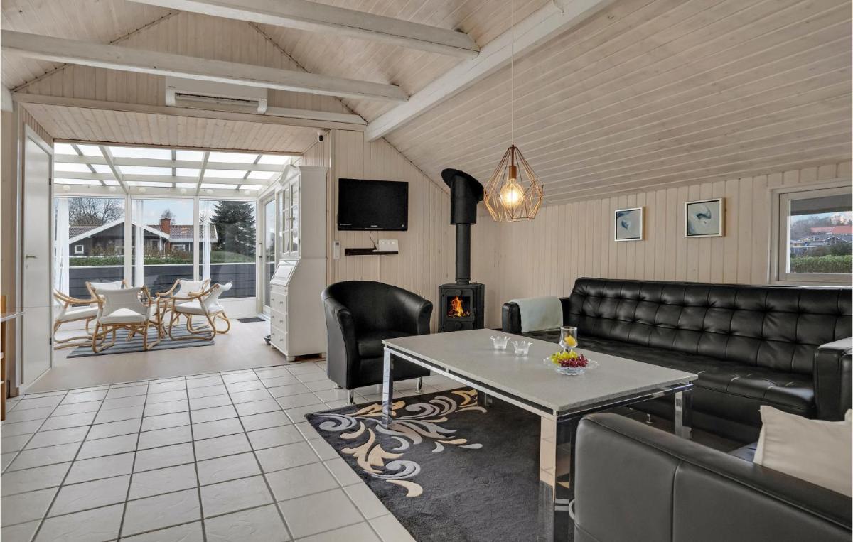 Gorgeous Home In Hejls With Wifi - Housity