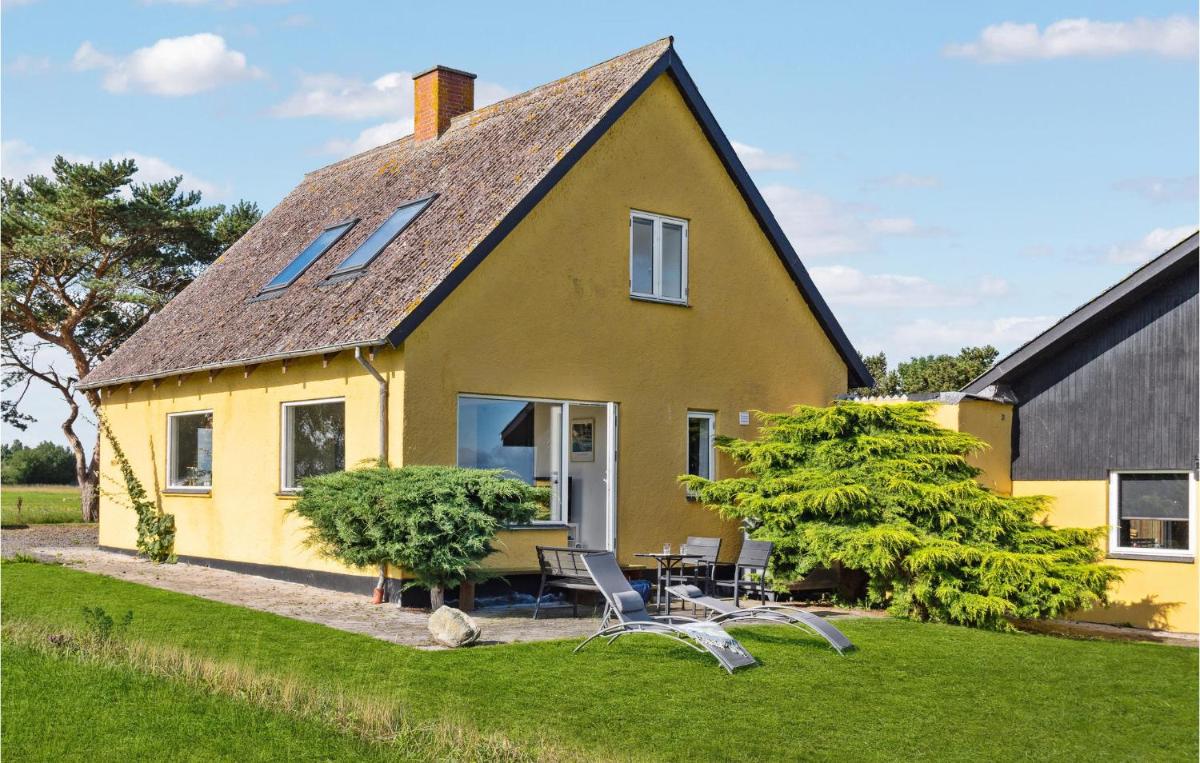 Three-Bedroom Holiday Home In Bandholm - Housity