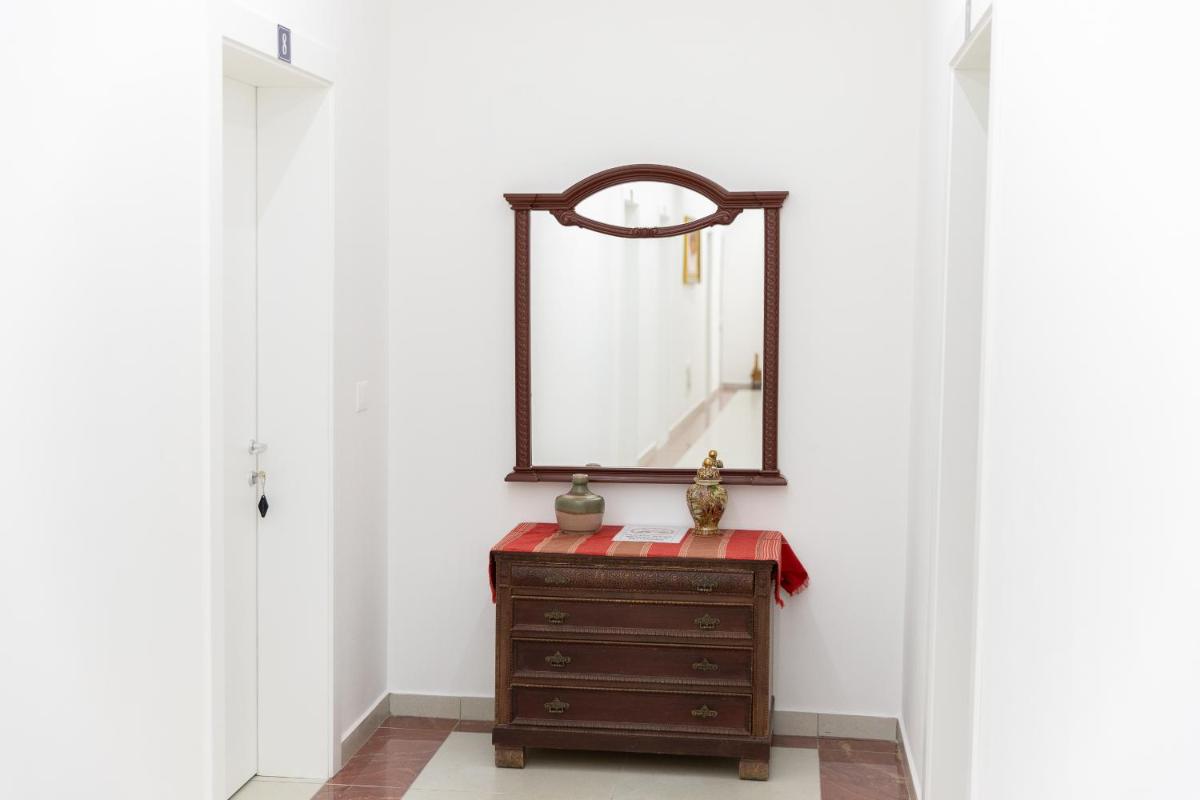 Hotel Paradise - Housity