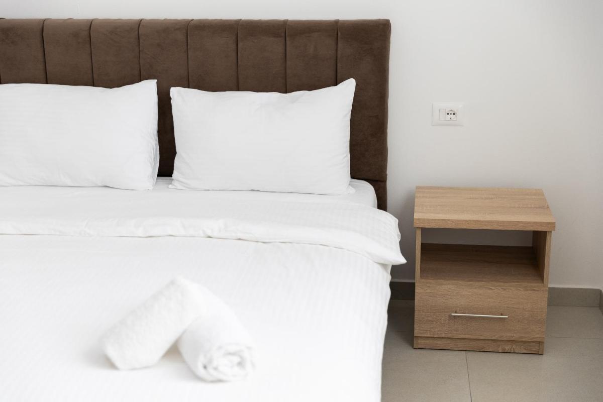 Hotel Paradise - Housity