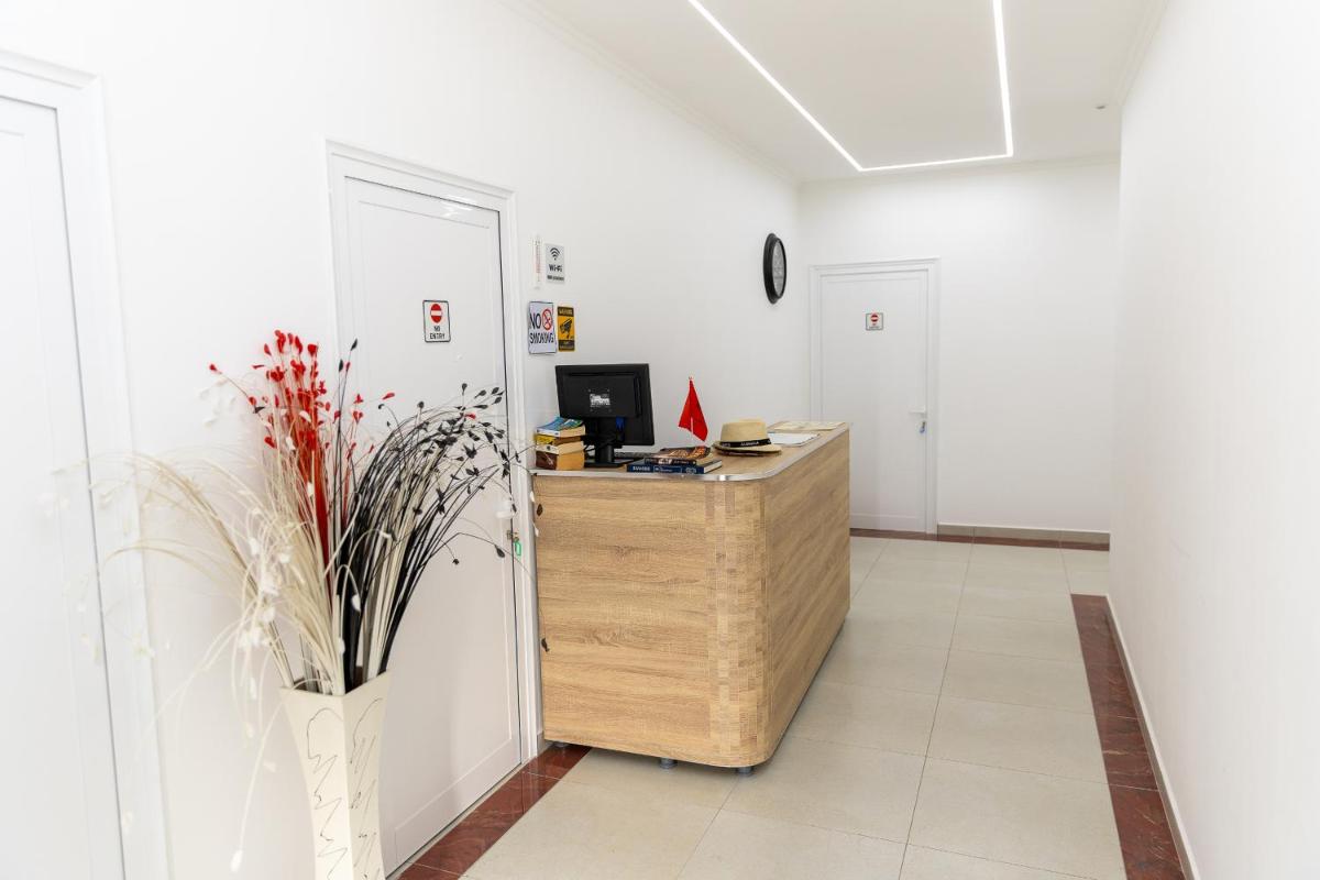Hotel Paradise - Housity