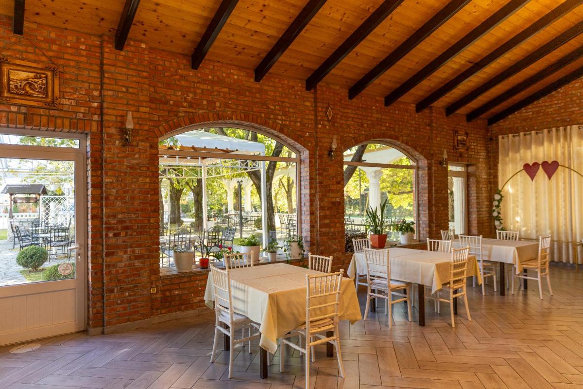 Hotel Paradise - Hizvo