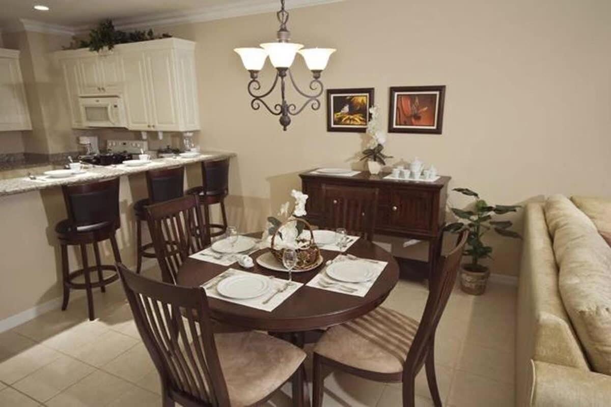 2-BD Ocean-View Condo on 3rd Floor - Housity