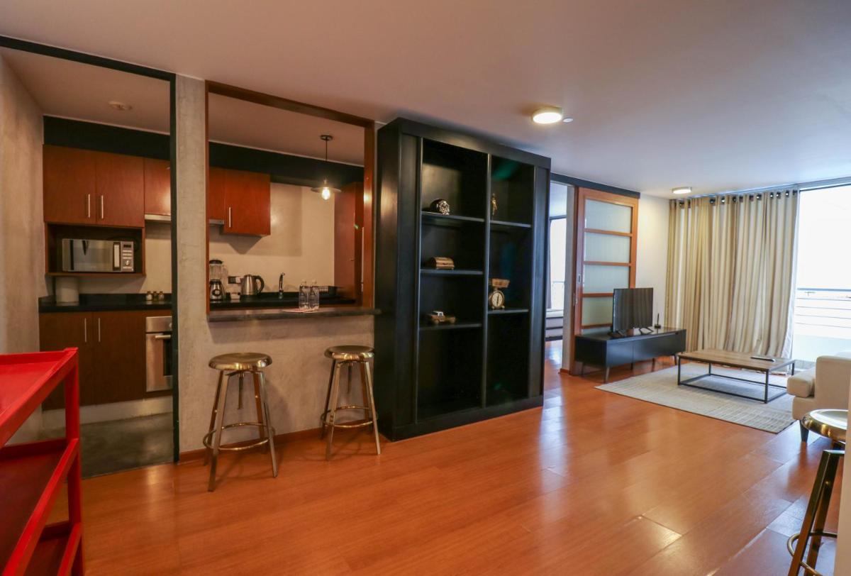 Art Deco 1BR with Pool View in Barranco - Housity