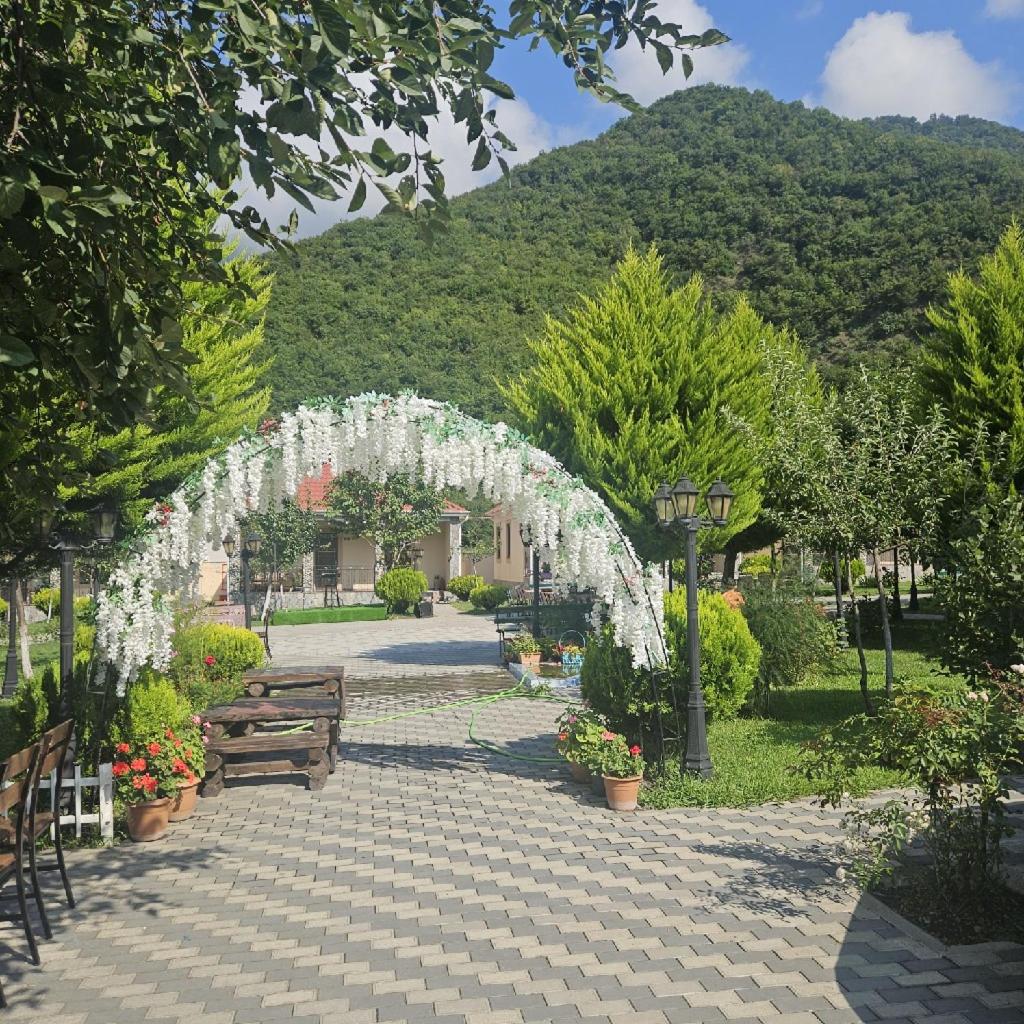 Qax-Residence-Hotel-Restoran - Housity