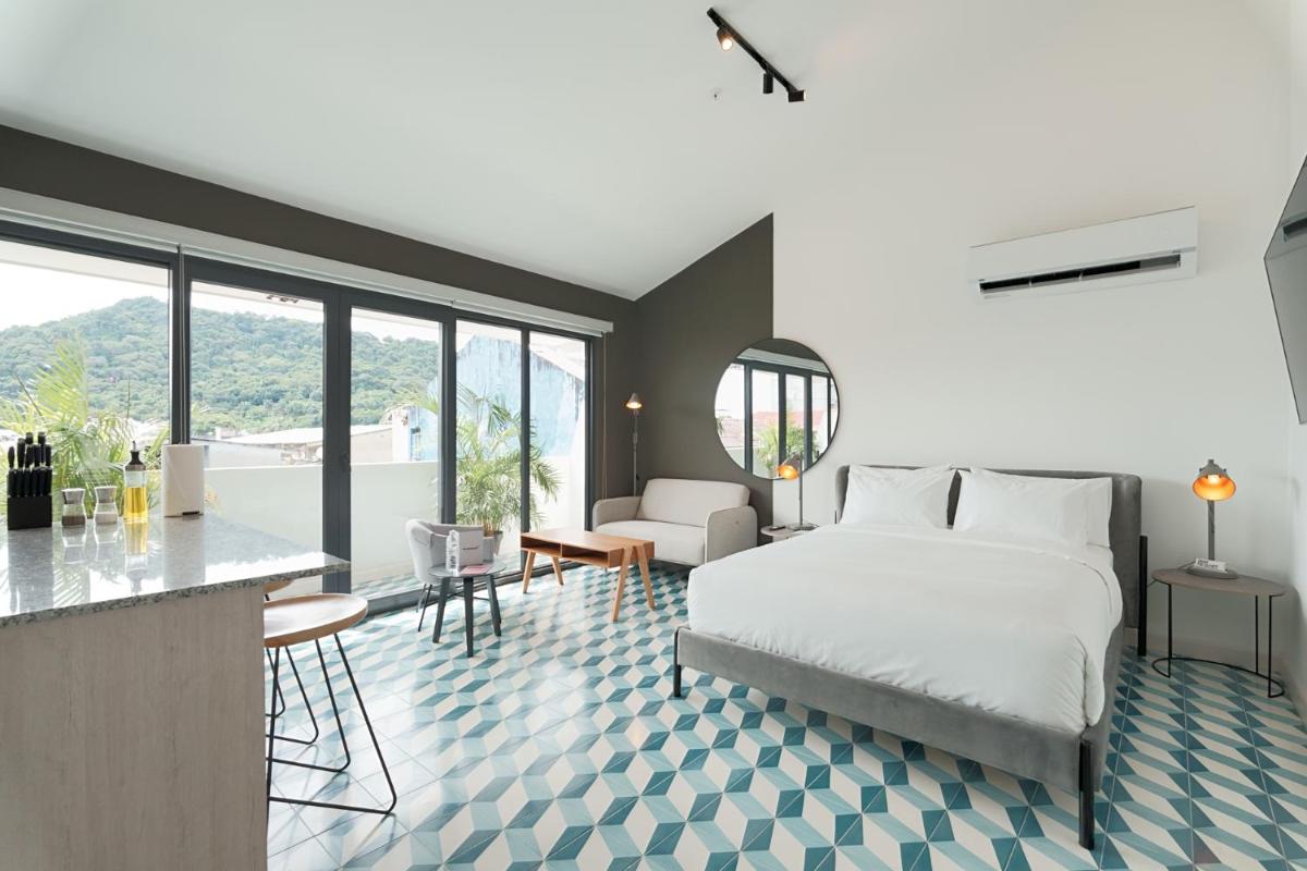 Modern Loft in Santa Ana - Housity
