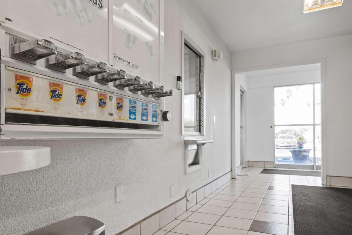 Motel 6-Ventura, CA - Beach - Housity