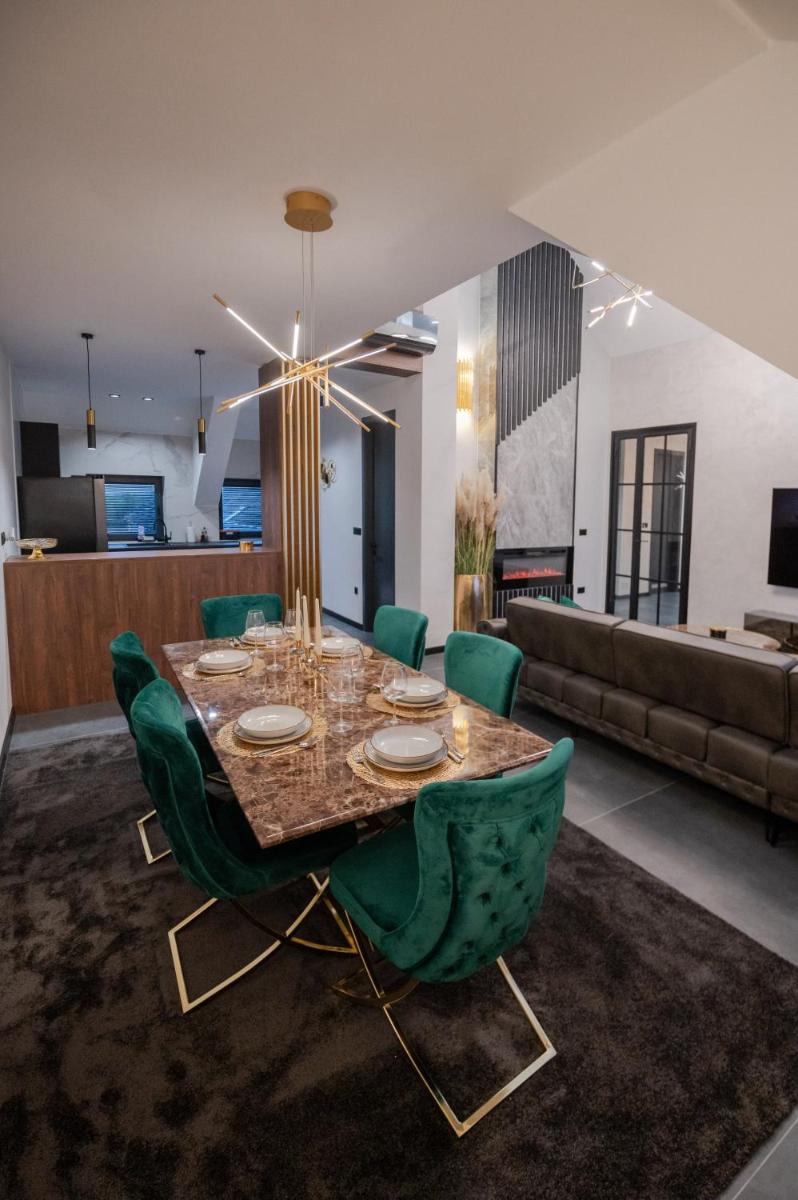 UpArt Home & Spa - Housity