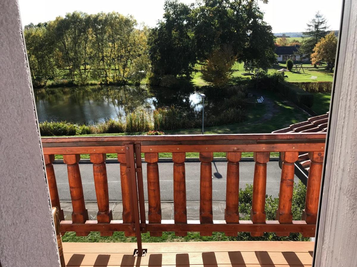 Hotel Wettlaufer - Housity