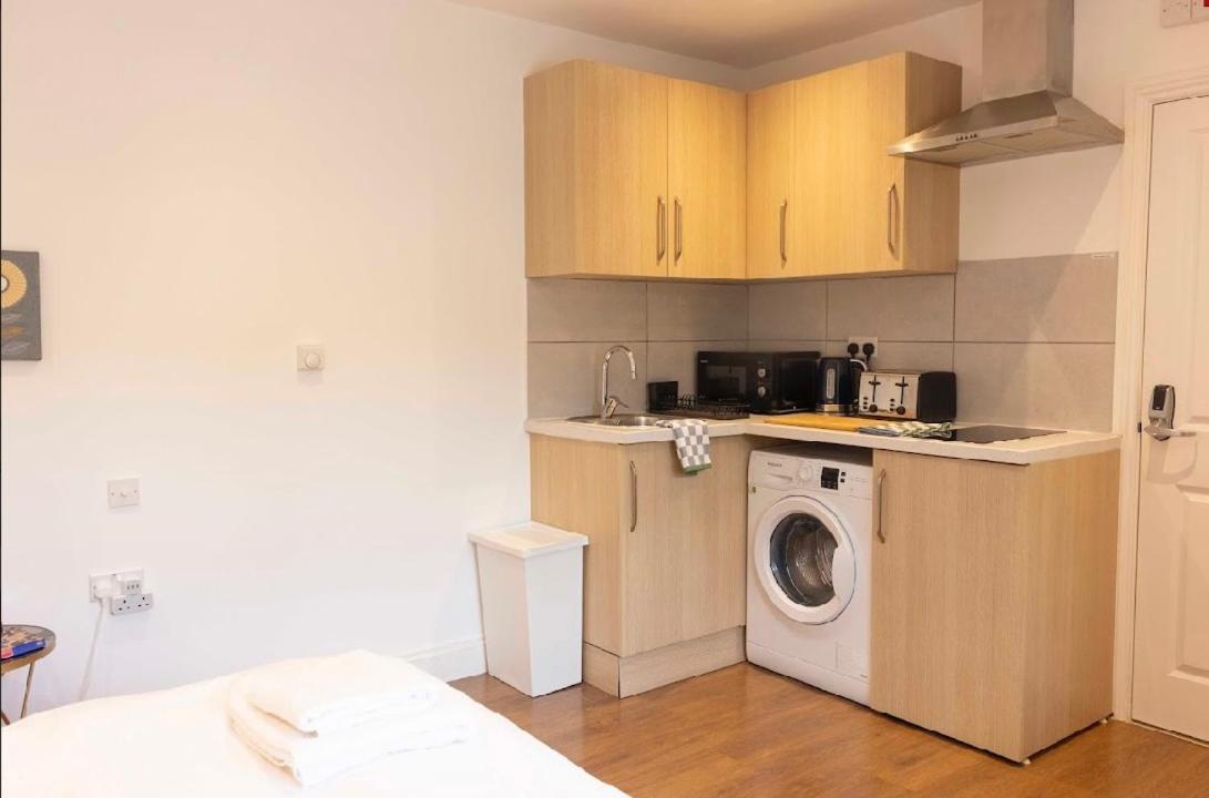 Cosy studio flat in Putney, London - Housity