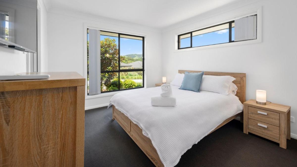 Moonee Beach Getaway - Housity