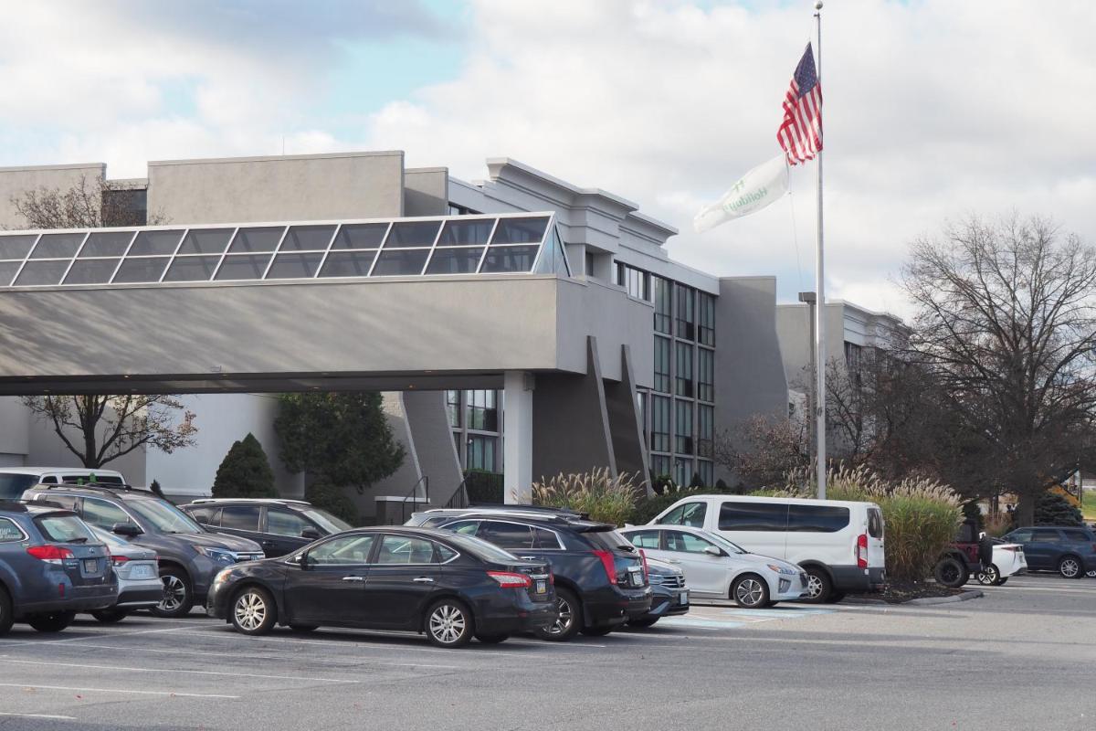 Holiday Inn Harrisburg I-81 Hershey Area, an IHG Hotel - Housity