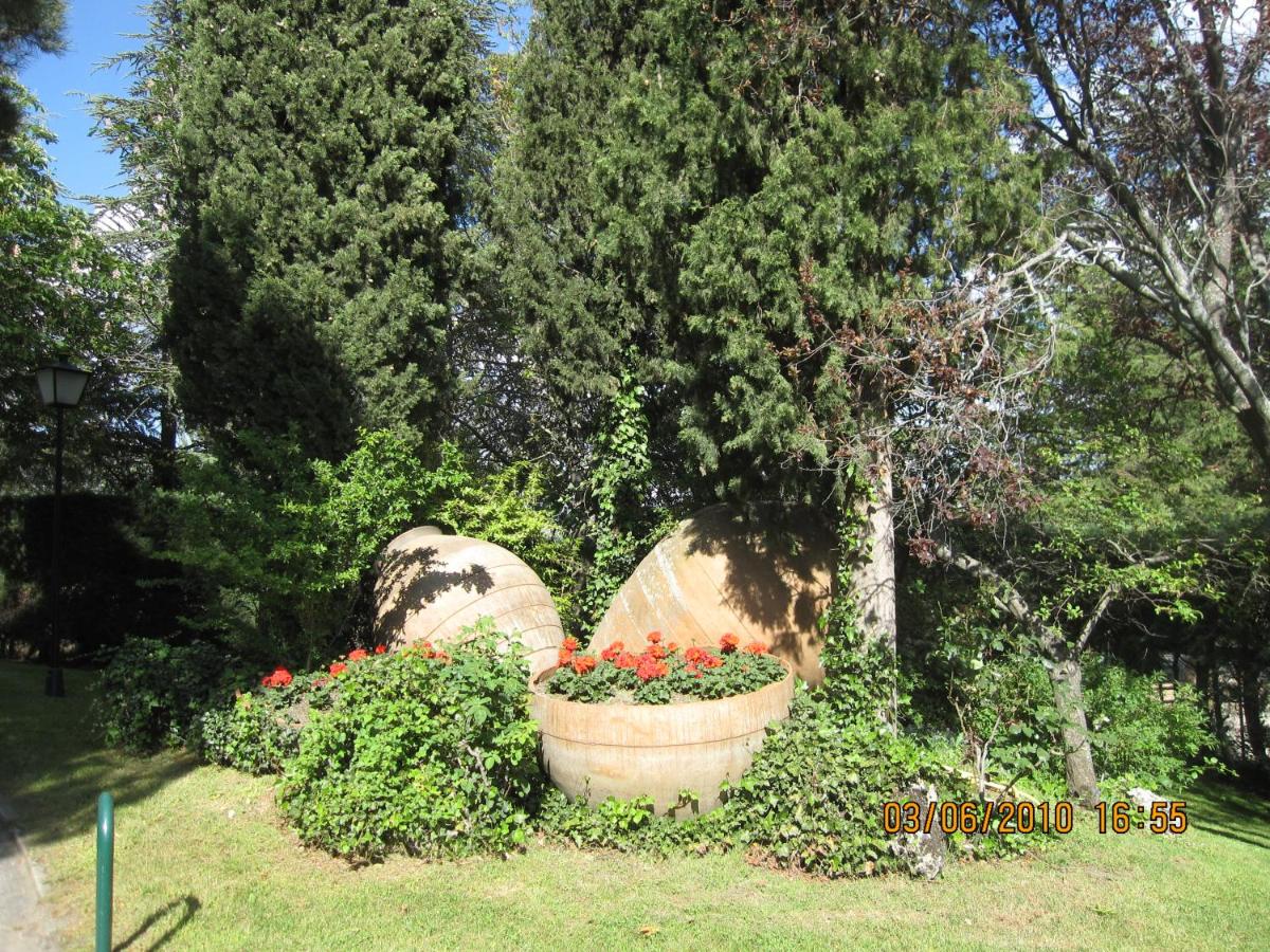 Jardín al aire libre en Hotel Rural Spa & Wellness Hacienda Los Robles