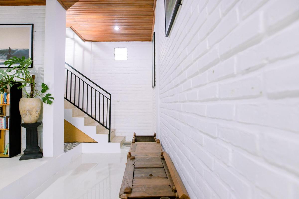 Lemon Guest House - Housity