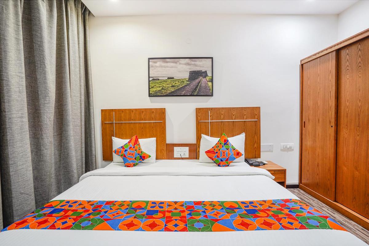 FabHotel Northern Suites - Kundalahalli Main Road - Housity