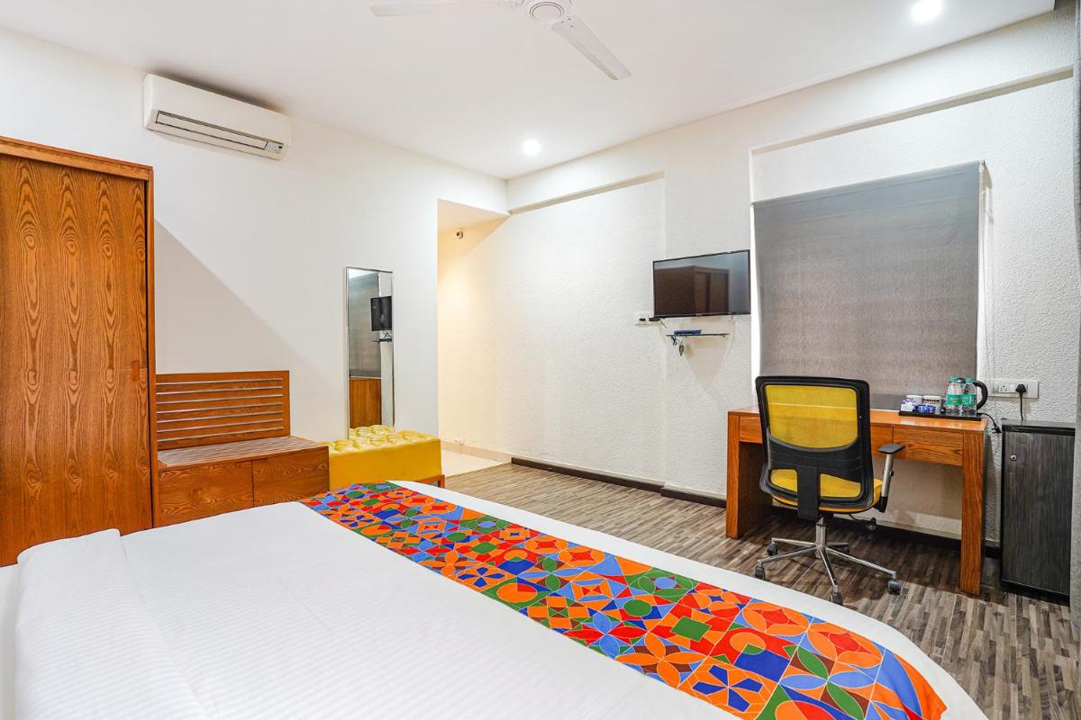 FabHotel Northern Suites - Kundalahalli Main Road - Housity
