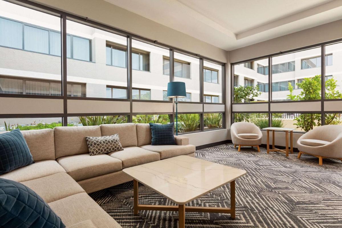 Radisson Hotel Sunnyvale - Silicon Valley - Housity