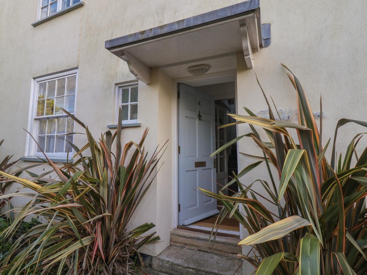 4 East Cliff - Housity