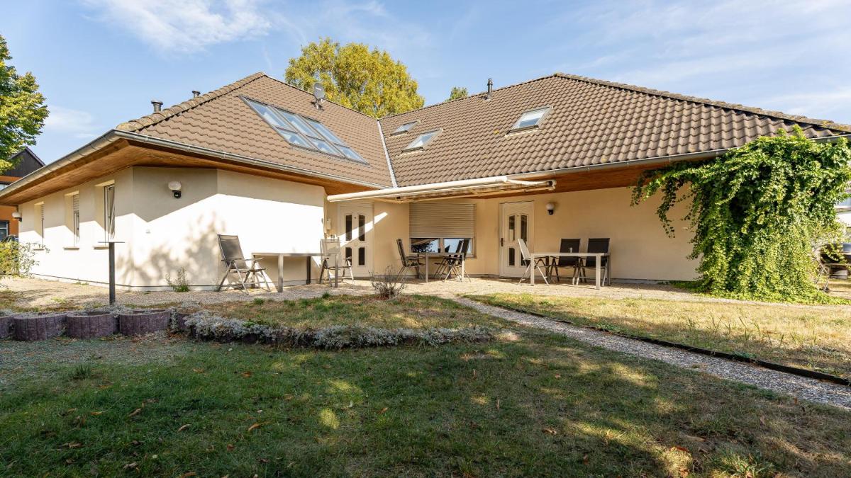 Haus 5 Elemente- Fewo Feuer mit Terrasse, Bio-Kamin und 2 Schlafzimmer - Housity