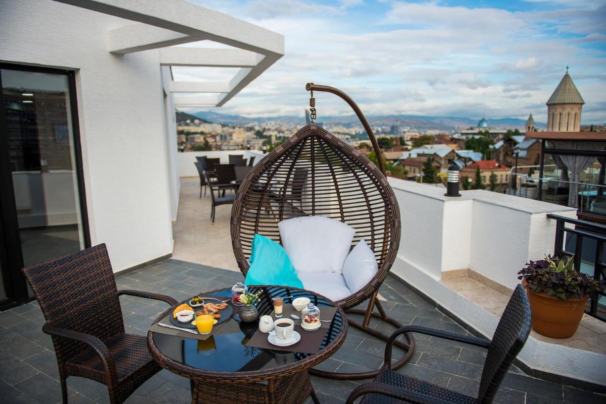 Tbilisi Inn - Housity
