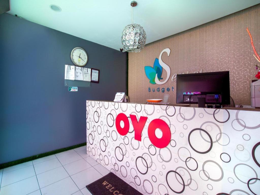 OYO 89895 Senses Budget Hotel - Housity