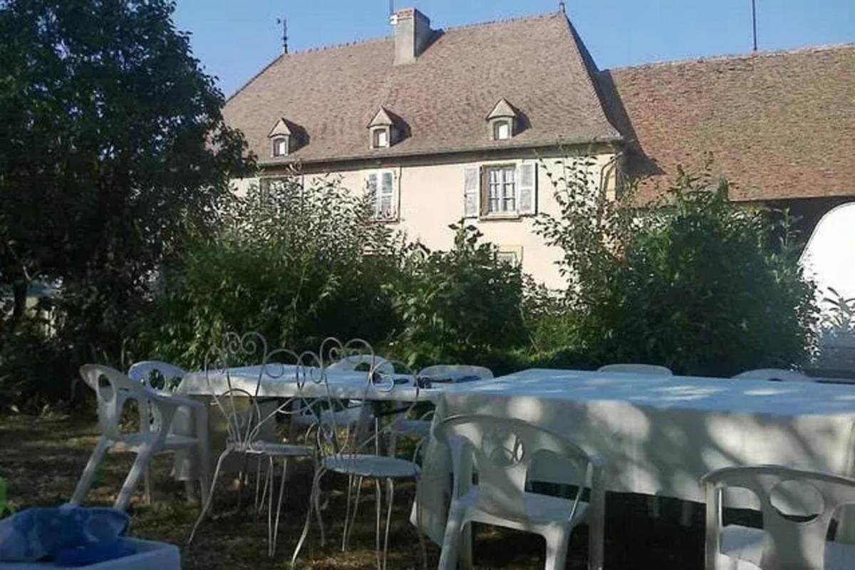 Maison conviviale avec jardin a Vauban 4 chambres - Housity