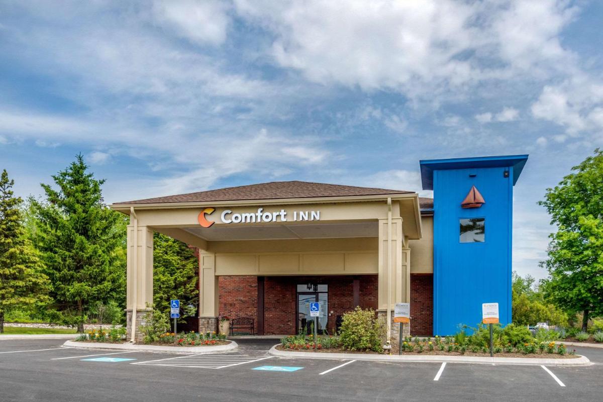 Comfort Inn Ellsworth - Bar Harbor - Housity