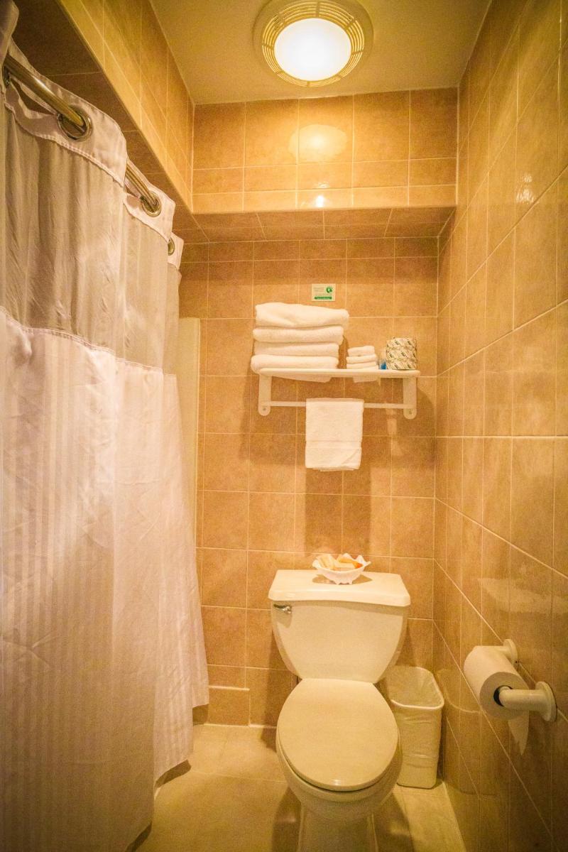 The White Sands Resort and Spa - Housity