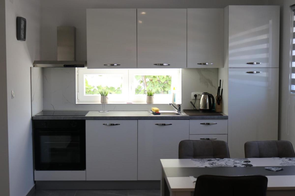 Guest House Neno - Housity