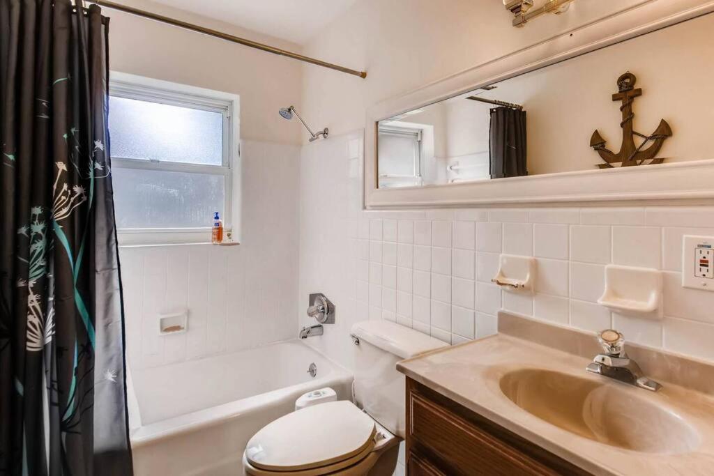 4 BDR Home On Jessamine Dream Lake, Pool, Hot Tub, Bocce Ball, Putting - Housity