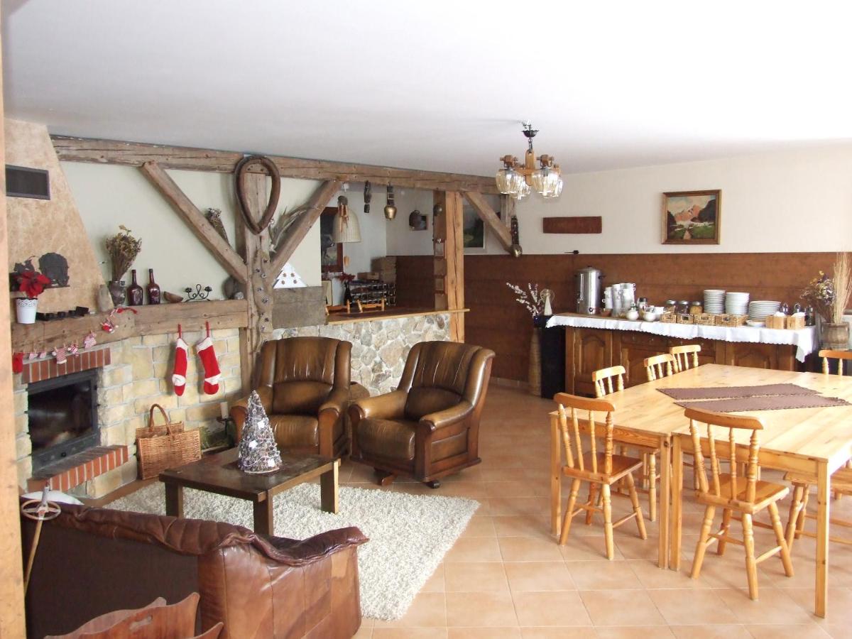 Gościniec Janowa Góra - Agroturystyka - Housity