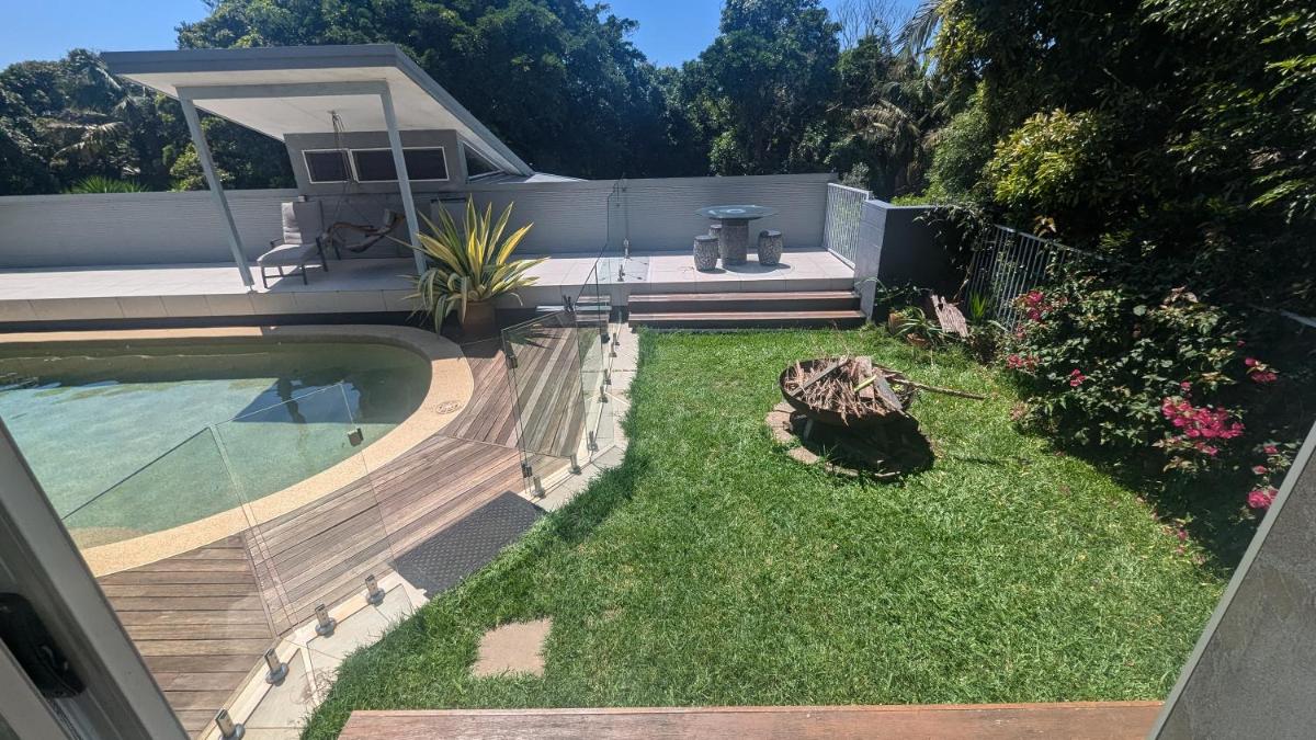 Phoenix Oasis, Family and Pet friendly, with private pool and spa - Housity