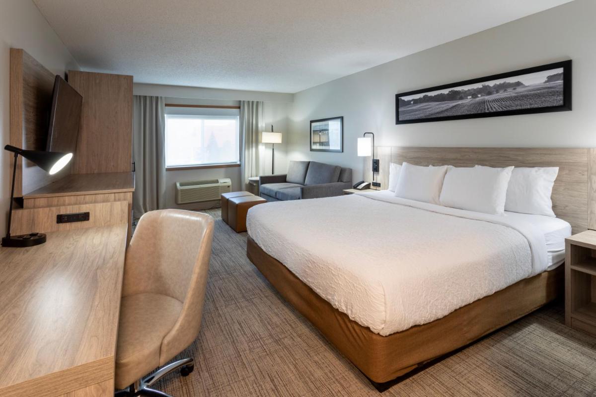 GrandStay Hotel & Suites - Housity
