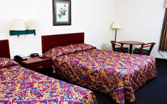 Country Hearth Inn-Union City - Housity